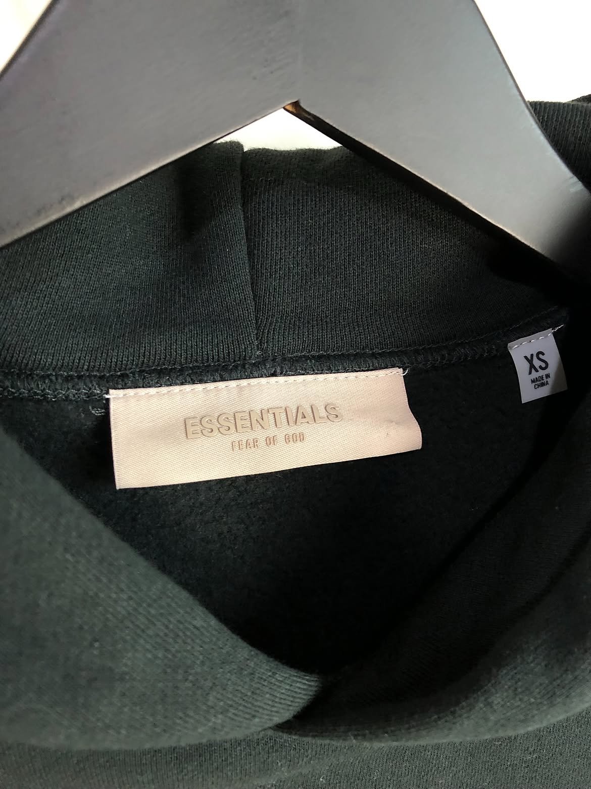 FOG Essentials Back Logo Hoodie - Gambar 5
