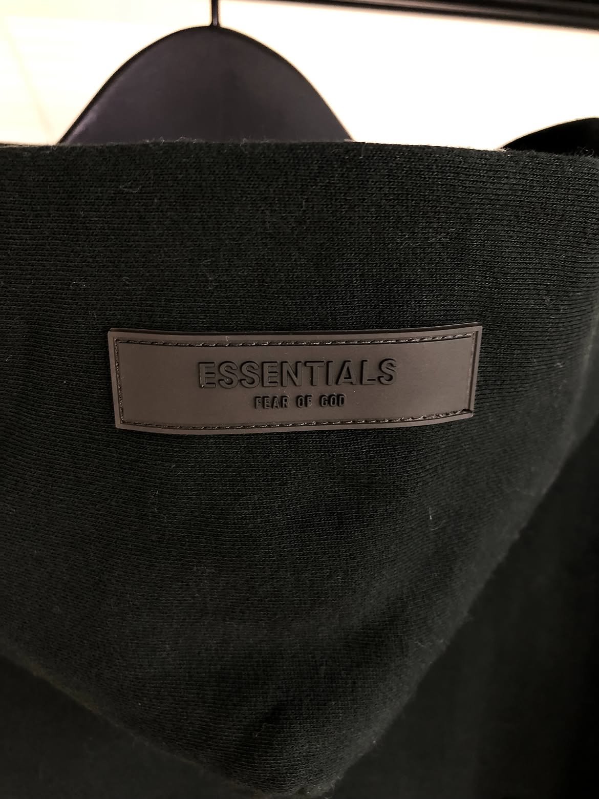 FOG Essentials Back Logo Hoodie - Gambar 4