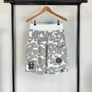 BAPE x Inter Miami CF Camo Shorts - Celana, foto 1